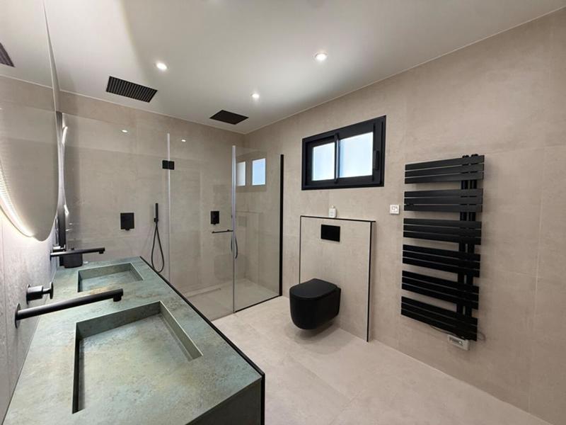 Maison - 215 m² - 5 pièces