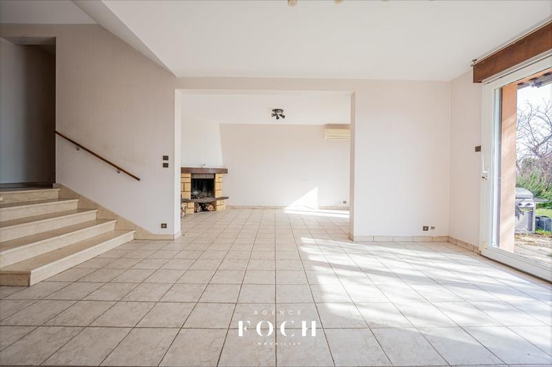 Maison - 121 m² - 6 pièces