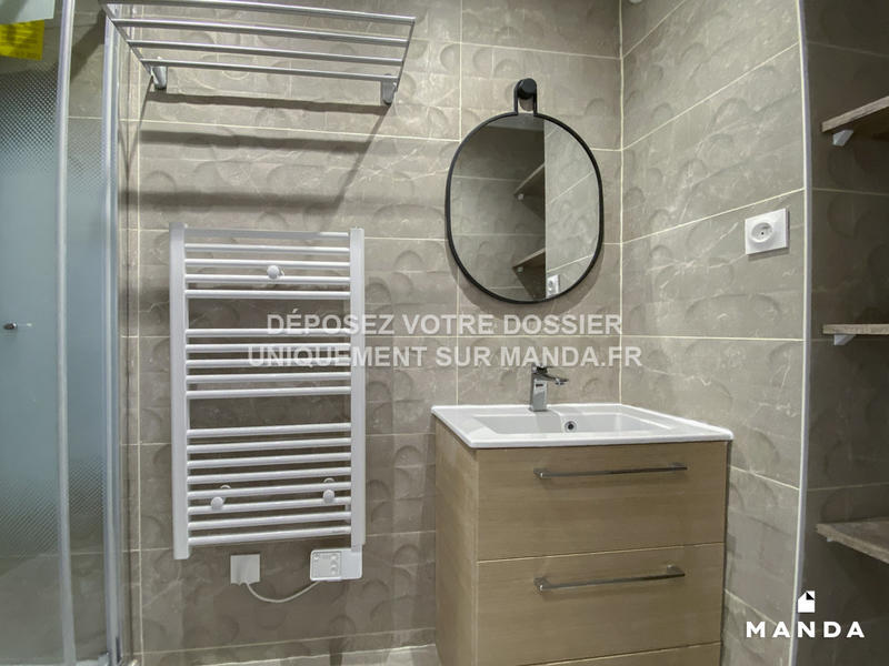 Chambre - 9 m² - 4 pièces