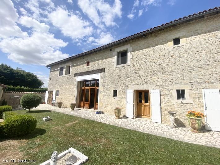 Gîte - 252 m² - 5 pièces