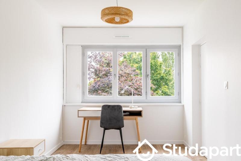 Chambre - 10 m² - 1 pièce