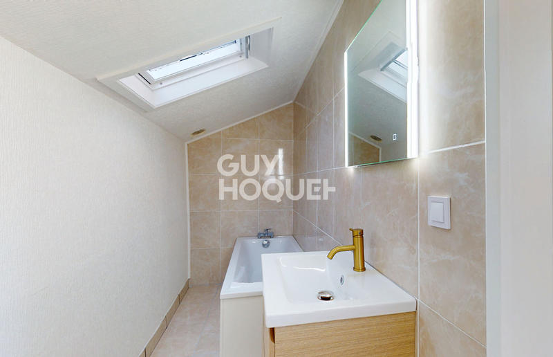 Maison - 85 m² - 4 pièces