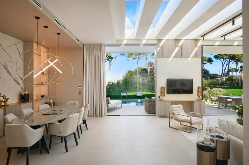 Villa - 330 m² - 7 pièces