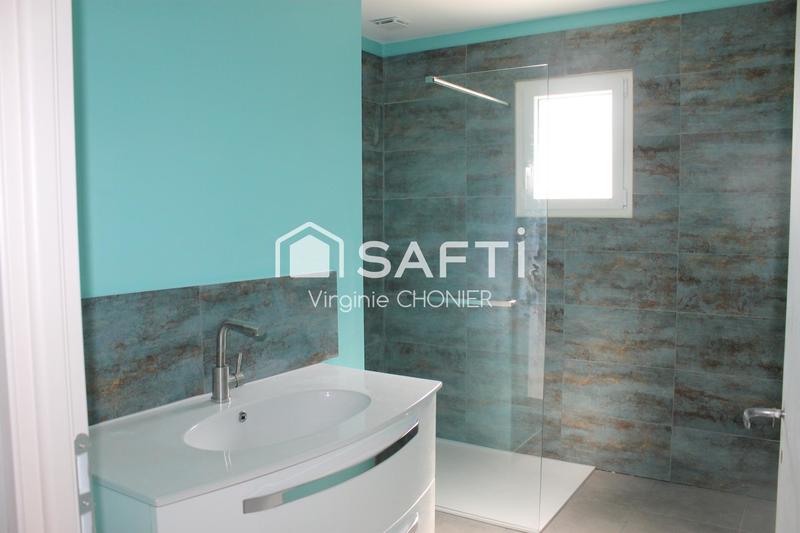 Propriété - 250 m² - 9 pièces