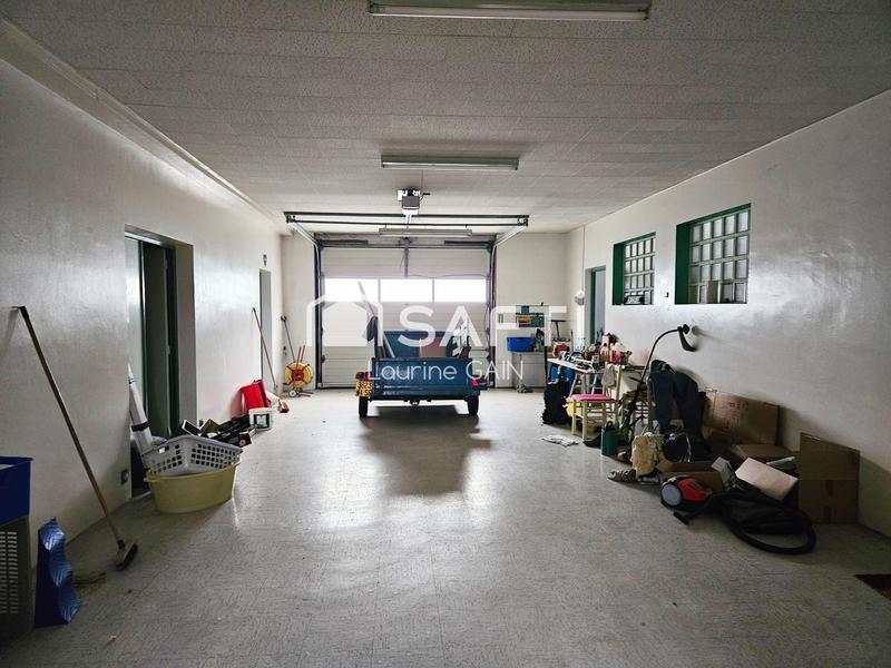 Maison - 257 m² - 10 pièces