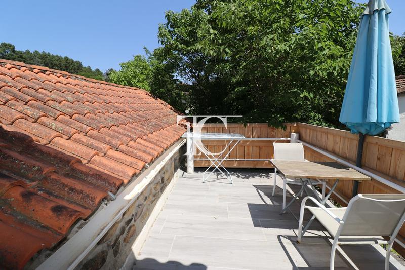 Maison de village - 80 m² - 5 pièces