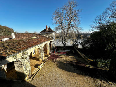 Maison - 510 m² - 11 pièces