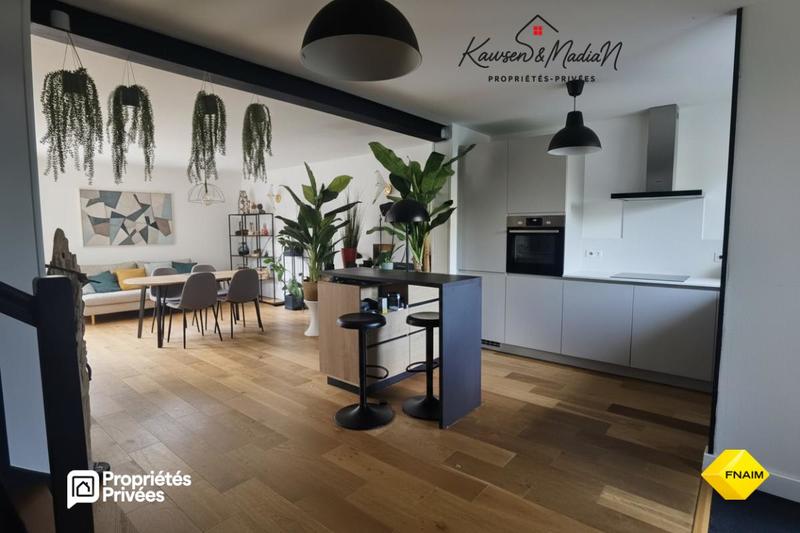 Maison - 102 m² - 4 pièces