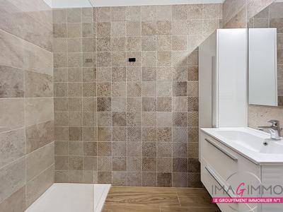 Appartement - 91 m² - 3 pièces