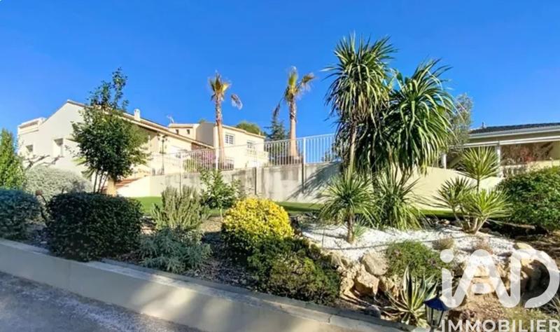 Maison - 260 m² - 7 pièces