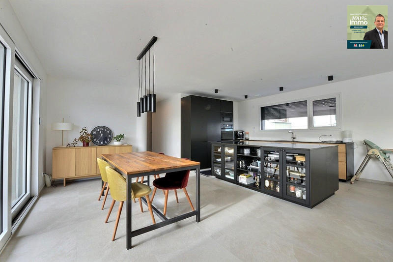 Maison - 170 m² - 6 pièces