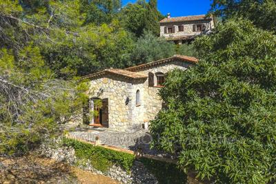 Propriété - 400 m² - 10 pièces