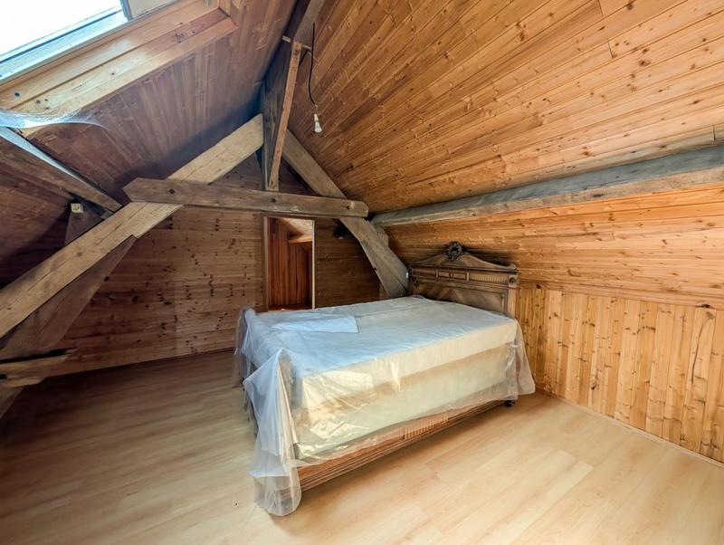 Propriété - 325 m² - 13 pièces