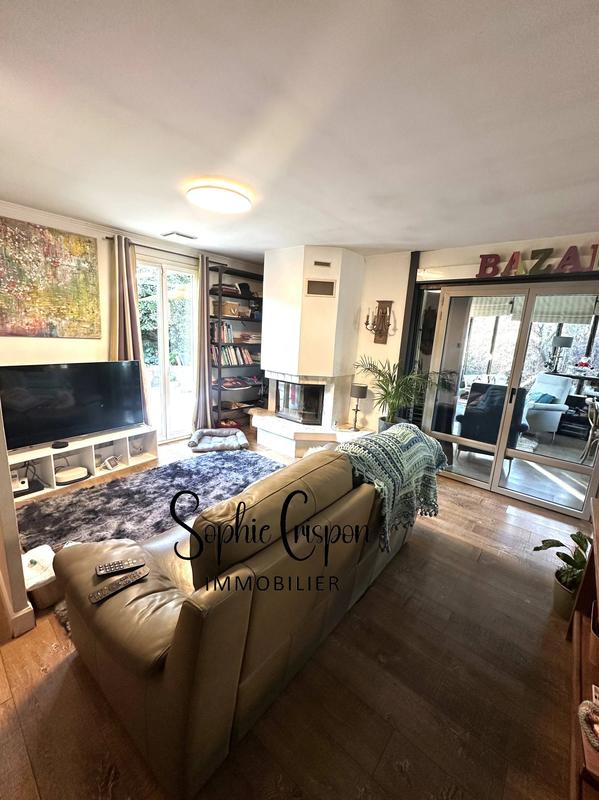 Villa - 107 m² - 6 pièces