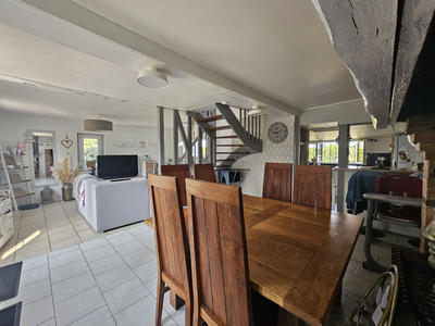 Maison - 94 m² - 4 pièces