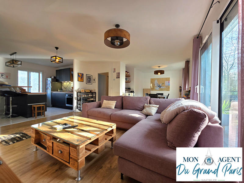 Maison - 137 m² - 6 pièces