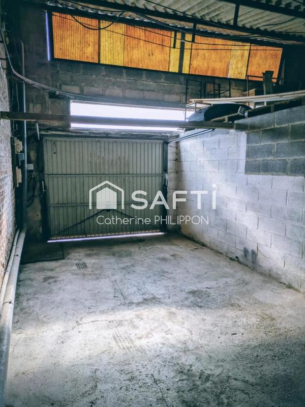 Maison - 285 m² - 10 pièces