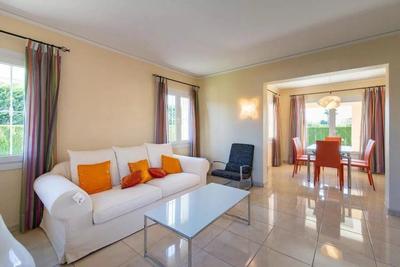 Maison - 181 m² - 5 pièces