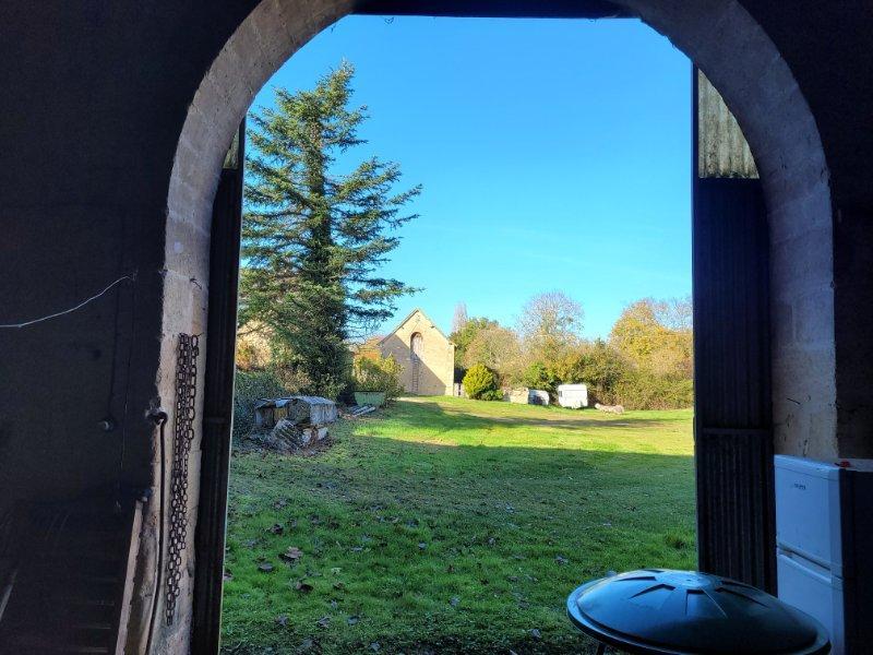 Maison - 400 m² - 4 pièces