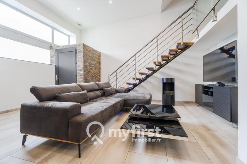 Appartement - 90 m² - 4 pièces