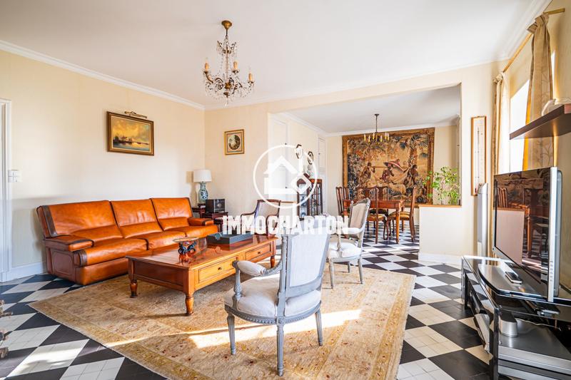 Maison ancienne - 220 m² - 8 pièces