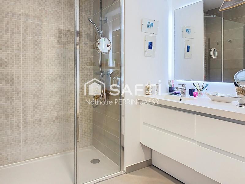 Appartement - 64 m² - 3 pièces