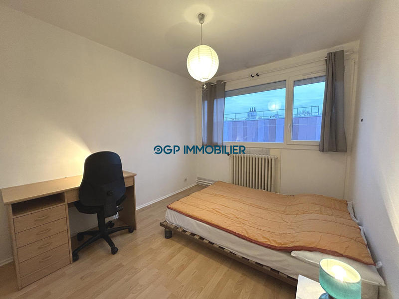 Appartement - 80 m² - 4 pièces