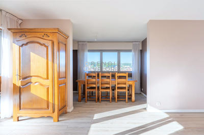 Appartement - 74 m² - 4 pièces