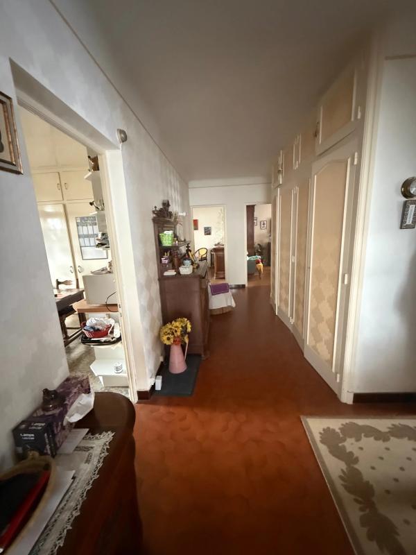 Maison - 180 m² - 7 pièces