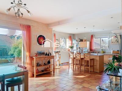 Maison - 150 m² - 6 pièces