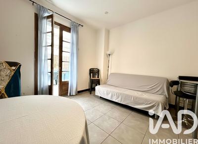 Immeuble - 57 m² - 3 pièces