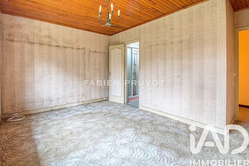 Maison - 92 m² - 5 pièces