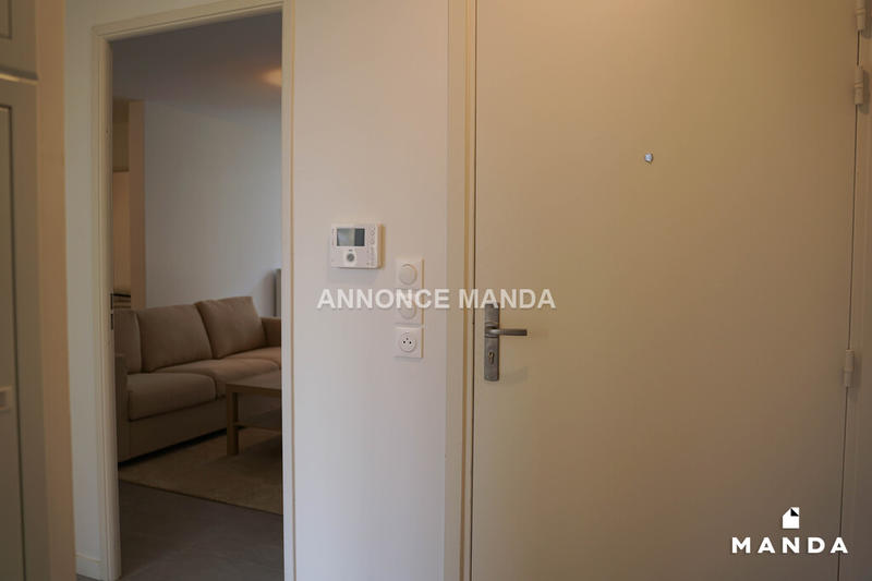 Chambre - 12 m² - 5 pièces