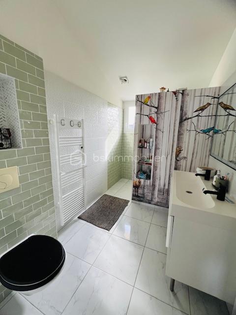 Maison - 160 m² - 5 pièces