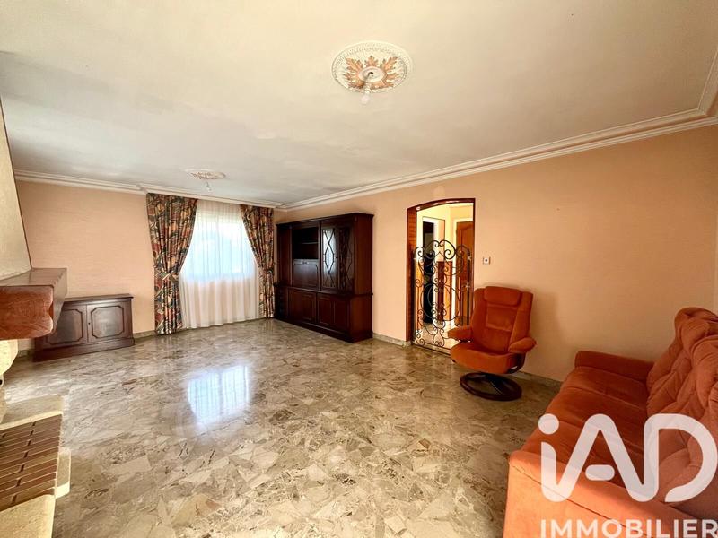 Maison - 98 m² - 4 pièces