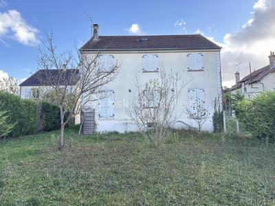 Maison traditionnelle - 183 m² - 8 pièces