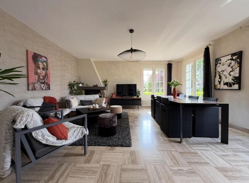 Maison - 142 m² - 6 pièces