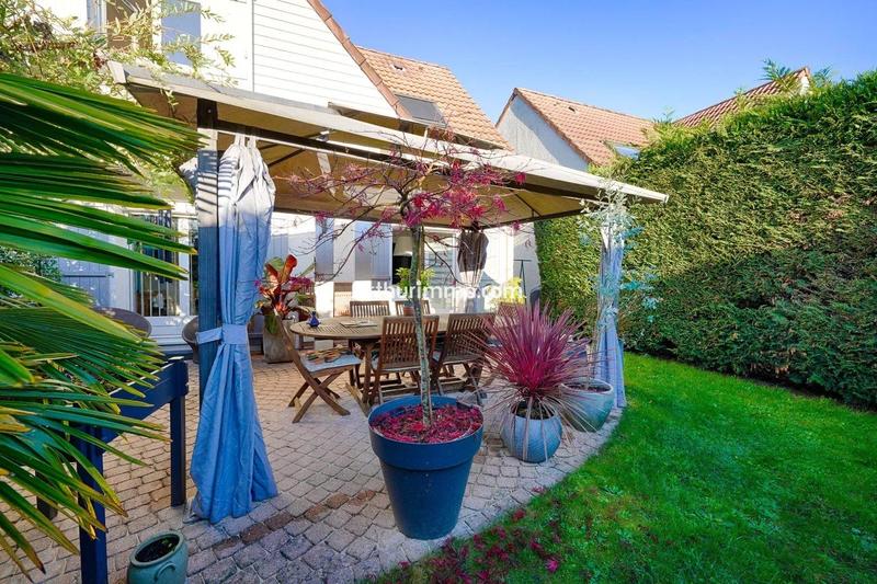 Maison - 138 m² - 6 pièces