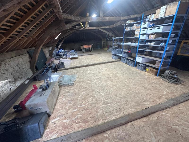 Maison - 283 m² - 10 pièces