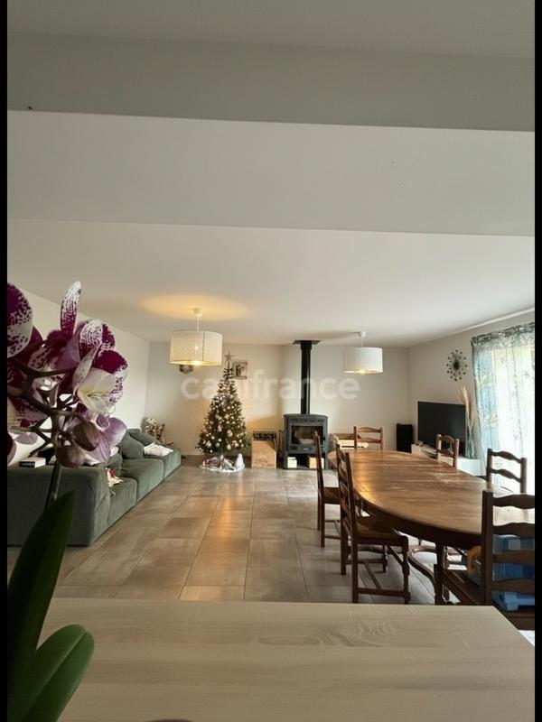 Maison - 165 m² - 5 pièces