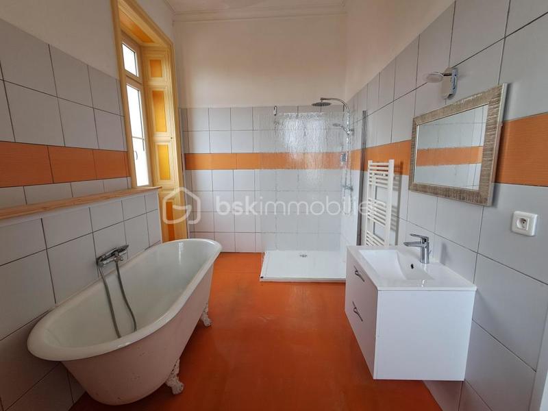 Château - 770 m² - 11 pièces