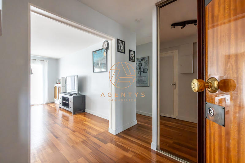 Appartement - 75 m² - 3 pièces