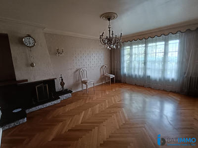 Maison - 138 m² - 6 pièces