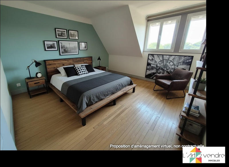 Maison - 249 m² - 9 pièces