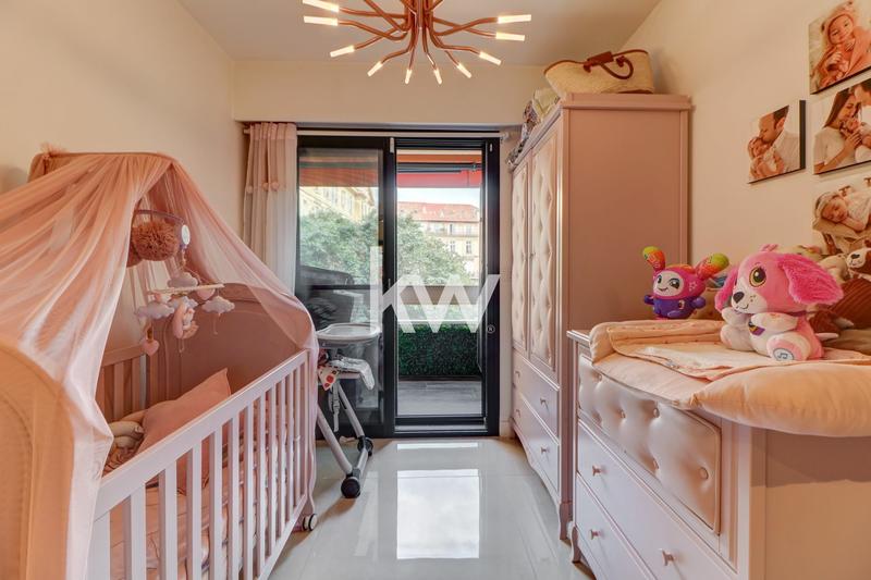 Appartement - 96 m² - 4 pièces