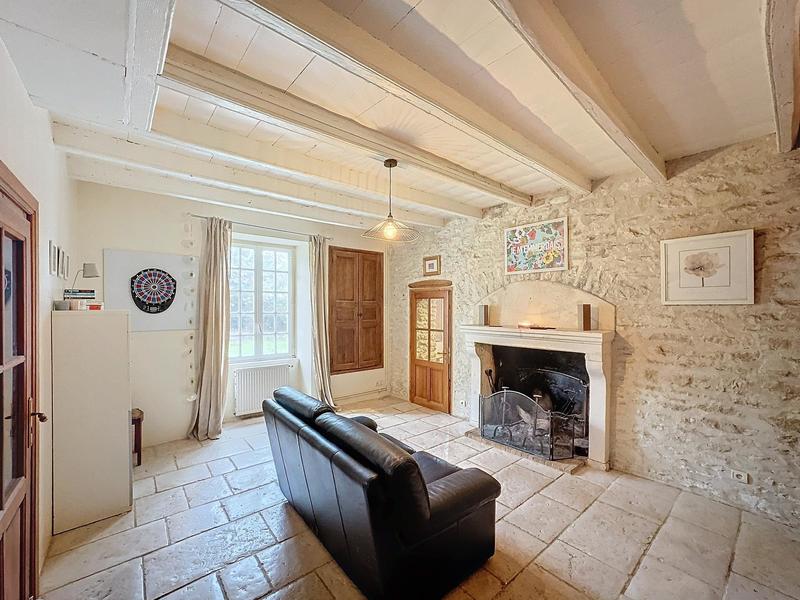 Maison - 203 m² - 7 pièces