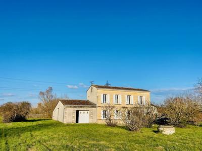 Maison en pierre - 120 m² - 8 pièces