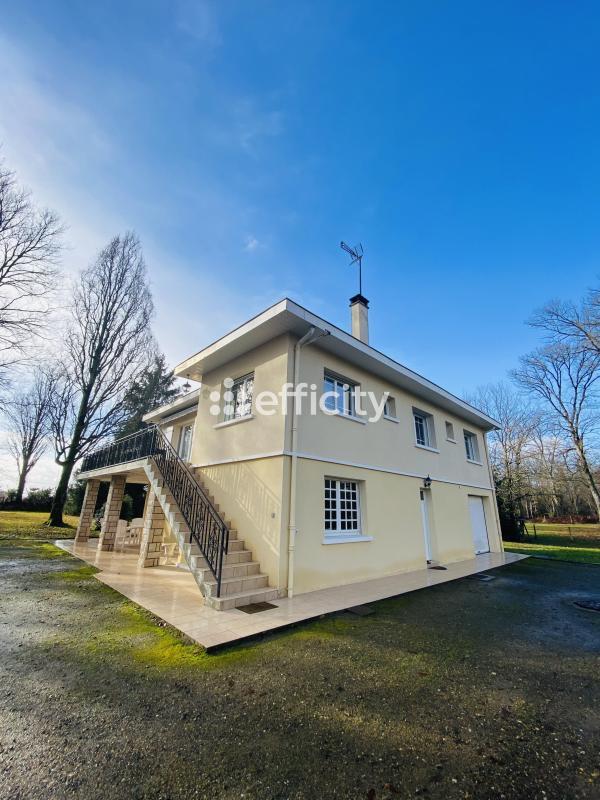 Maison - 167 m² - 6 pièces