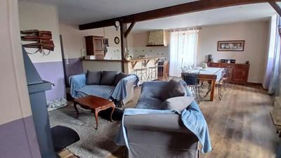 Maison ancienne - 194 m² - 7 pièces