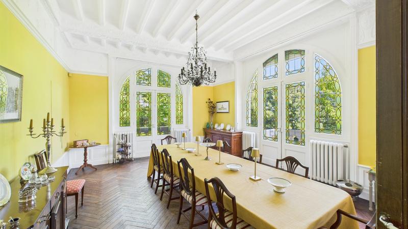 Château - 490 m² - 18 pièces